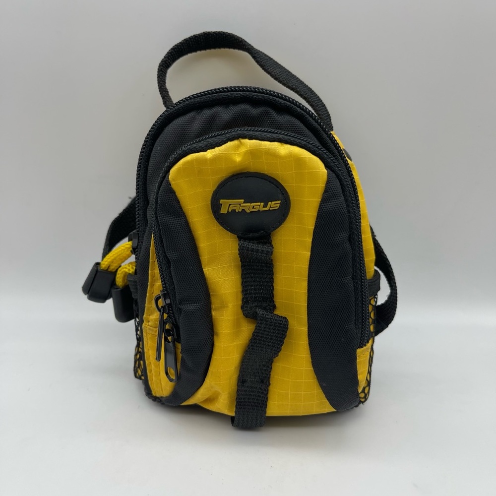 Mini Targus Nylon Camera Storage Backpack Bag Yellow Black Zip Closure Mesh